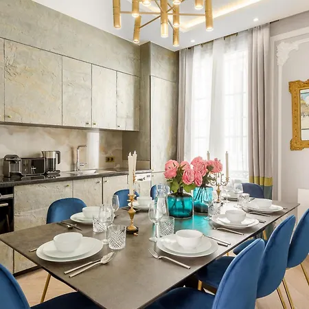 Merveil - Signature - Louvre - Victoria 파리