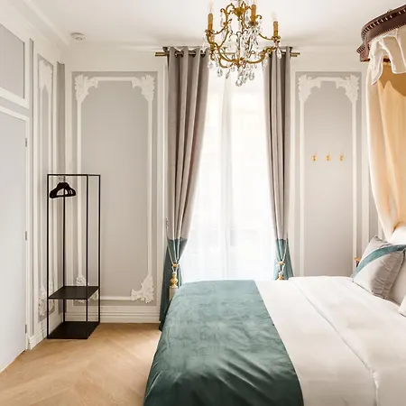 Merveil - Signature - Louvre - Victoria