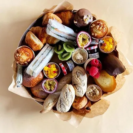 Luxury&spacious 5 Bedroom 4 Bathroom - Notre Dame Appartement *