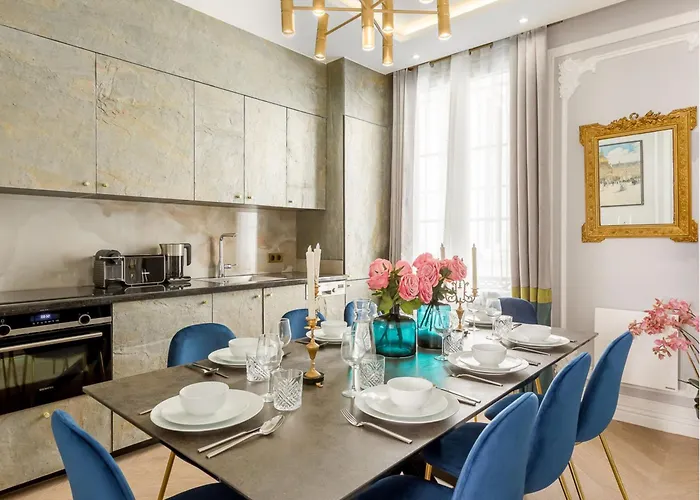 Merveil - Signature - Louvre - Victoria Paris