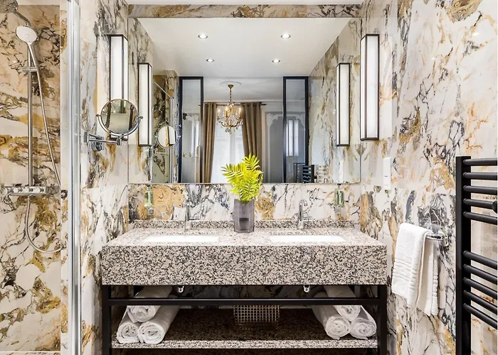 Merveil - Signature - Louvre - Victoria