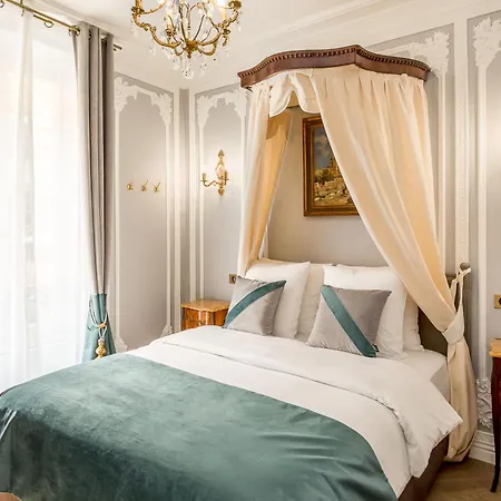 Merveil - Signature - Louvre - Victoria Apartman Párizs